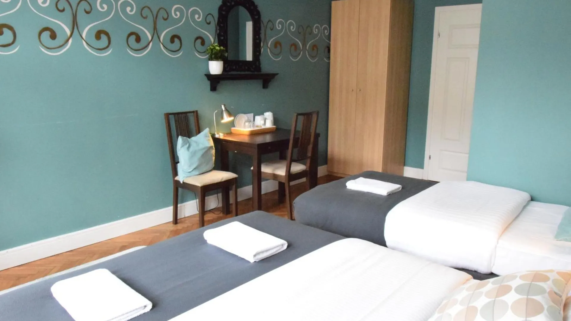 Blooms Inn - City Center Poznan By Friendly Apartments Апарт-отель