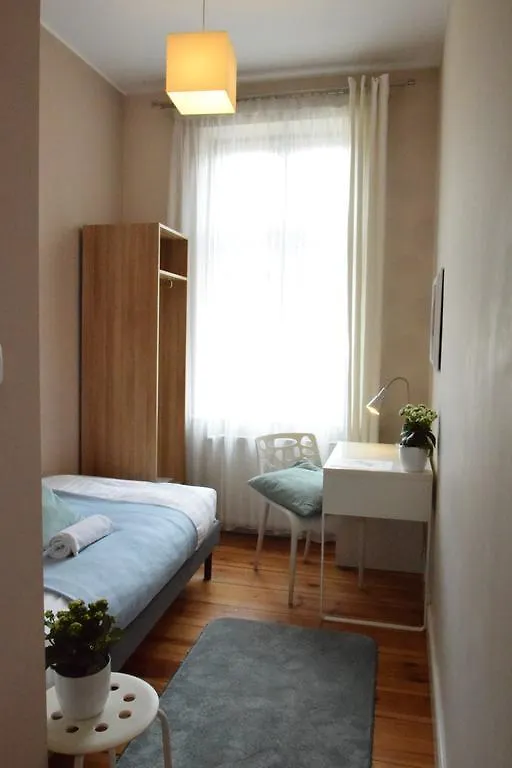Blooms Inn - City Center Poznan By Friendly Apartments Апарт-отель