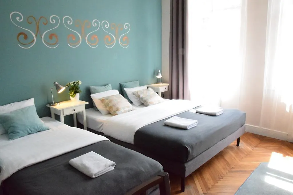Blooms Inn - City Center Poznan By Friendly Apartments Aparthotel